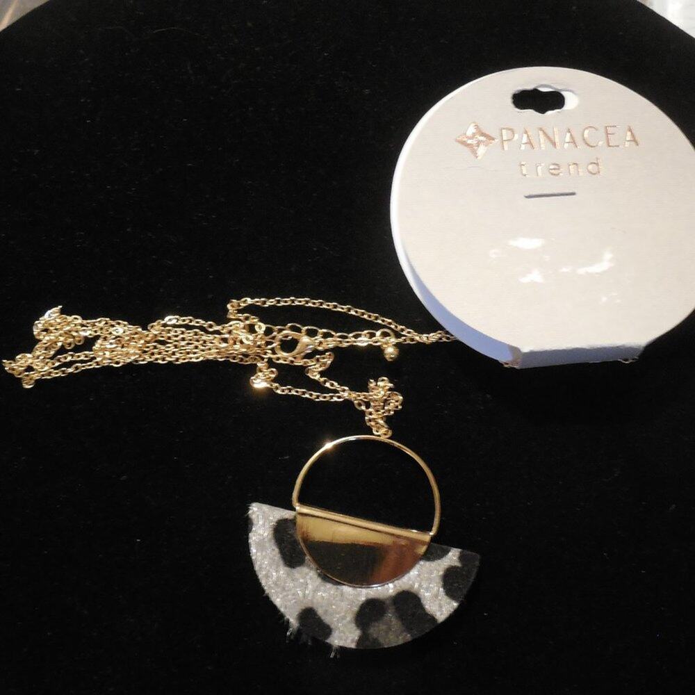 Panacea Mob Wife Edgy Artsy Star Girl Leopard Half Moon Pendant Necklace NWT Fun